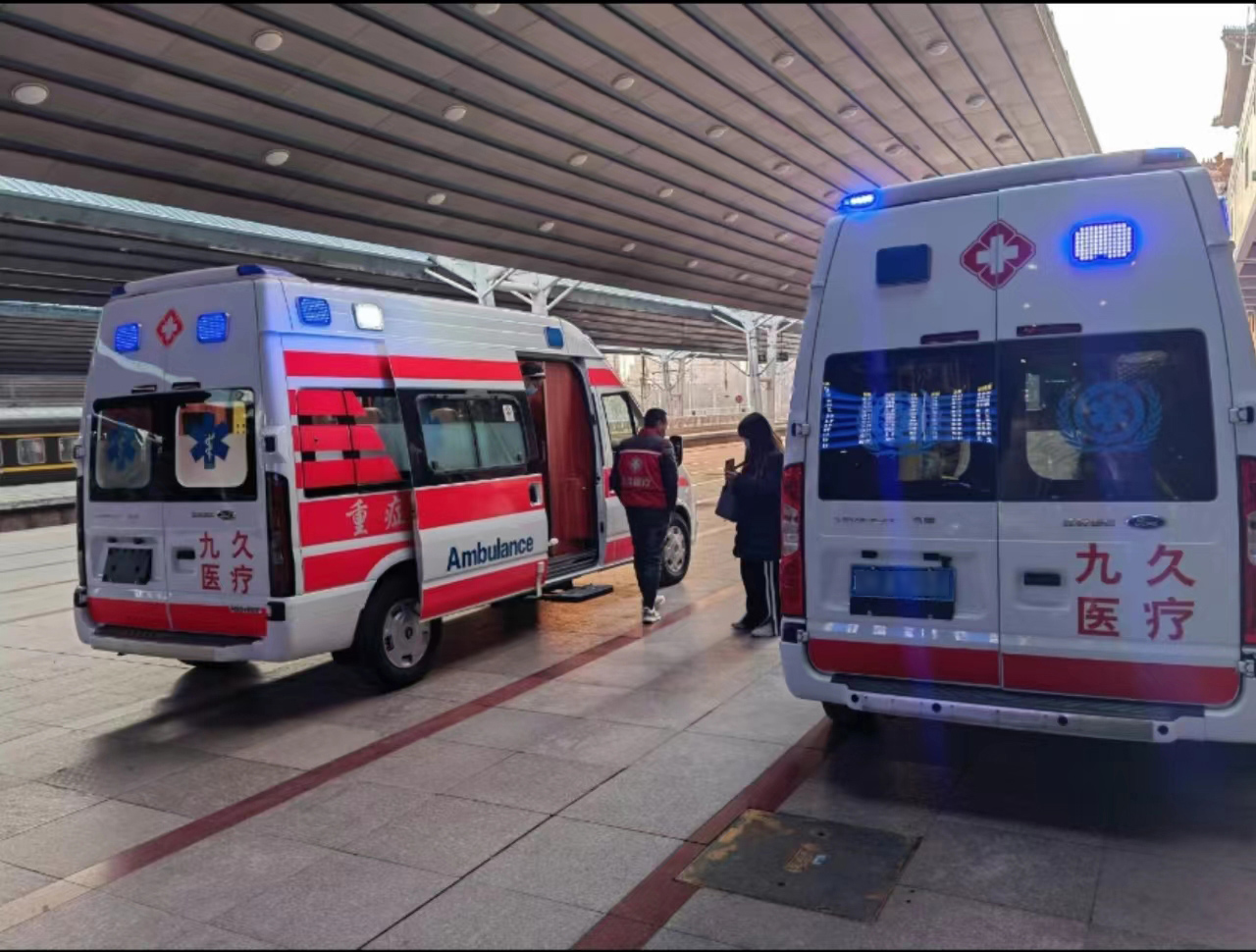 色达县救护车长途转运